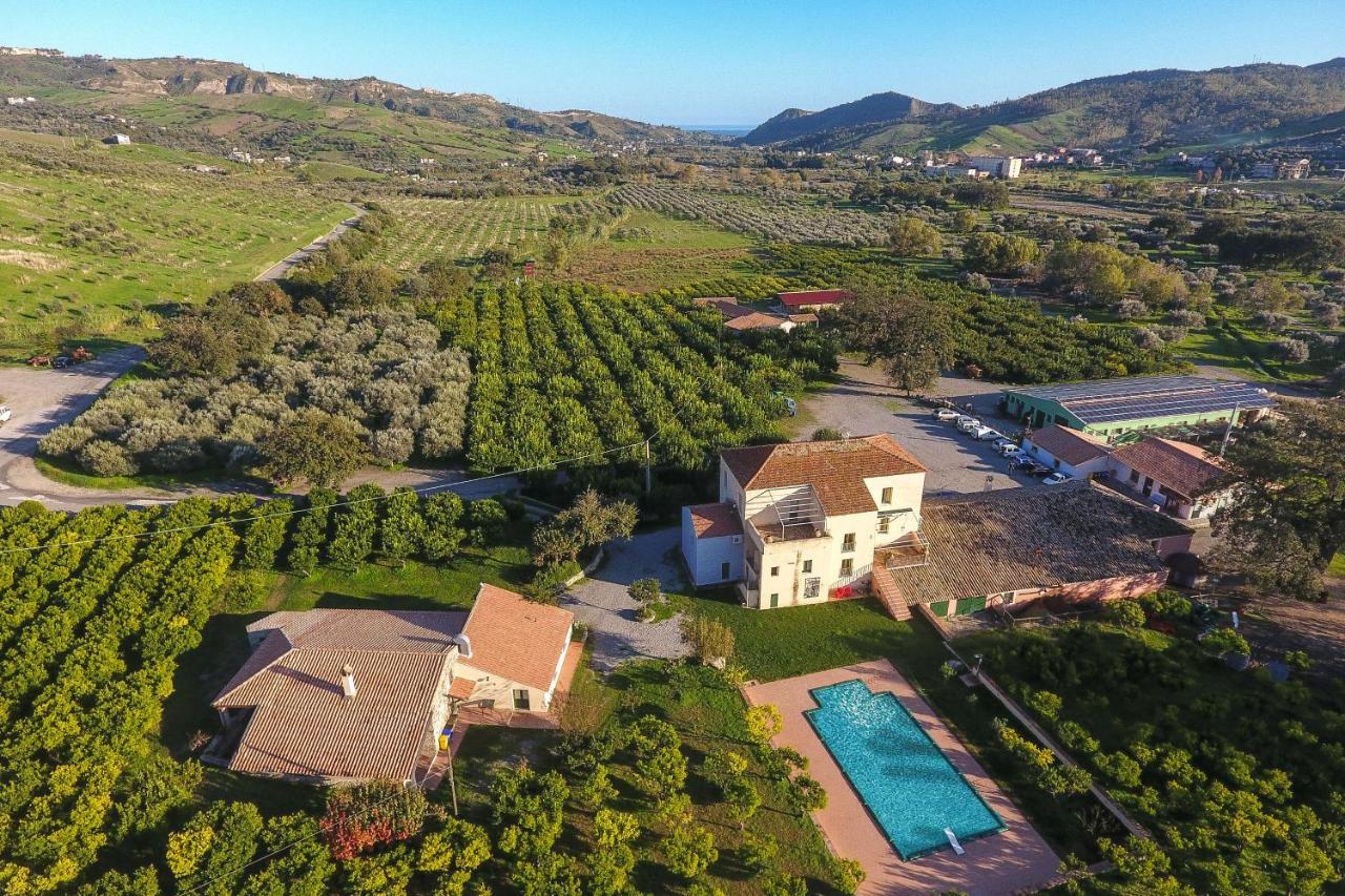 Barone Gr Macri Agriturismo Modi 게라스 외부 사진